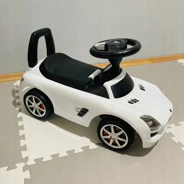 jezdzik-5902808151159-bialy-wiek-dziecka-12-m-kolor-bialy