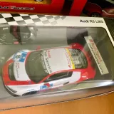 samochod-rastar-bialy-czerwony-waga-z-opakowaniem-1-3-kg