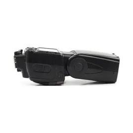 reporterska-lampa-blyskowa-nikon-sb-700