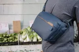 elegancka-torba-na-drona-lub-bezlusterkowca-i-obiektyw-peak-design-model-everyday-sling-6l-kod-producenta-beds-6-mn-3