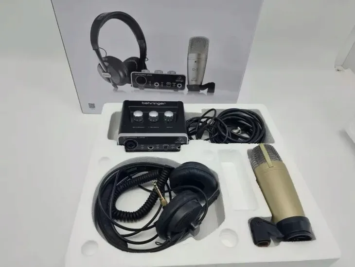 interfejs-audio-behringer-u-phoria-studio-czarny-kolor-czarny