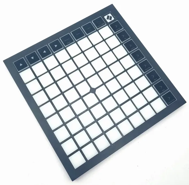novation-launchpad-x-kontroler-launchpad-midi-waga-z-opakowaniem-0-02-kg-marka-novation