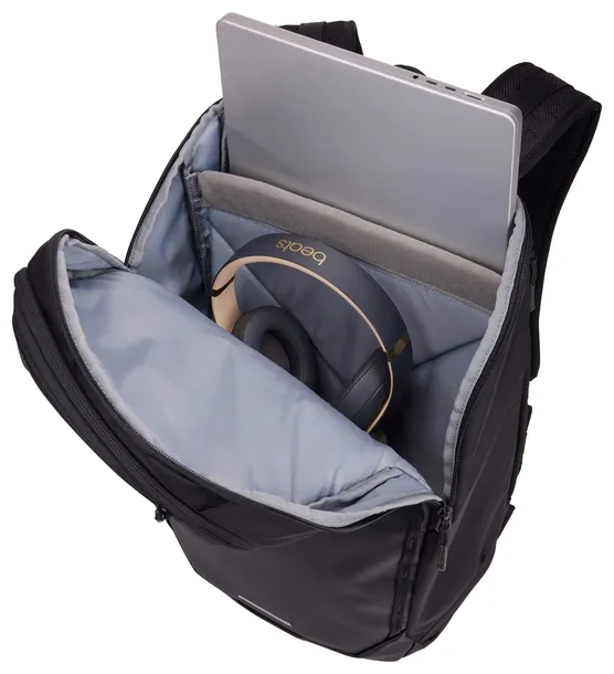 plecak-miejski-thule-chasm-backpack-26-l-black-black-plec-produkt-uniseks