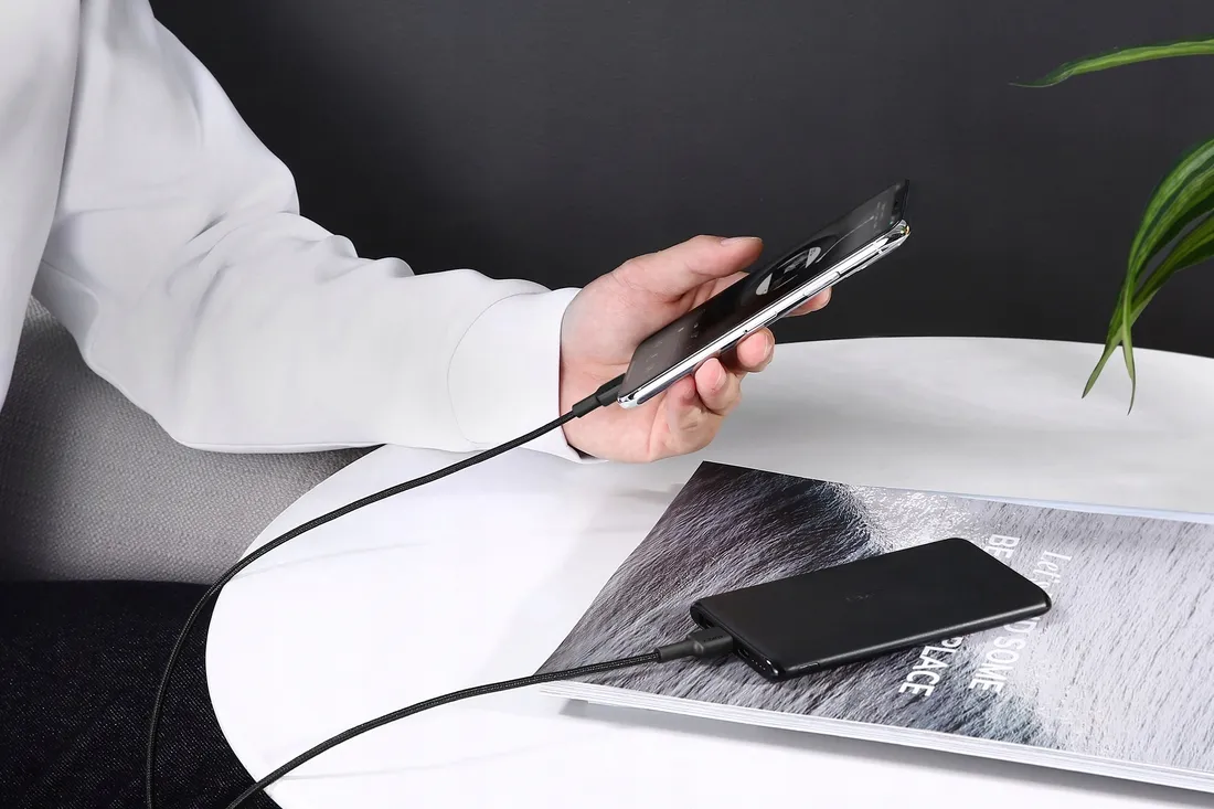 kabel-aukey-usb-typ-c-apple-lightning-12-m-czarny