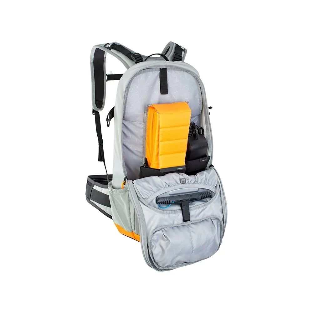 plecak-evoc-fr-enduro-e-ride-16-l-szary