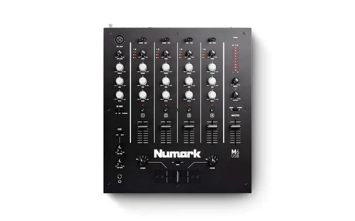 numark-m6-usb-black-mikser-czterokanalowy-liczba-kanalow-4