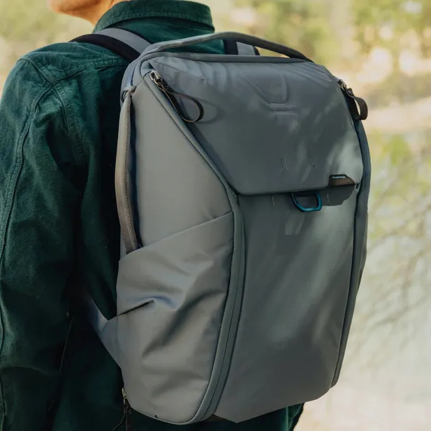 plecak-fotograficzny-peak-design-everyday-backpack-30l-niebieski-marka-peak-design-model-everyday-backpack-30l-v2-ocean