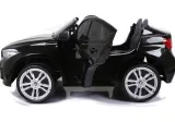 samochod-bmw-czarny-zlozony-maksymalne-obciazenie-30-kg