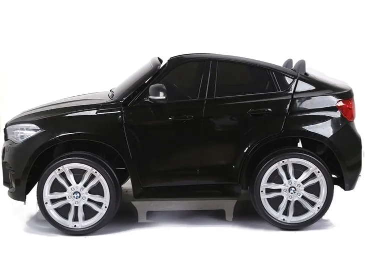 samochod-bmw-czarny-zlozony-dlugosc-pojazdu-145-cm