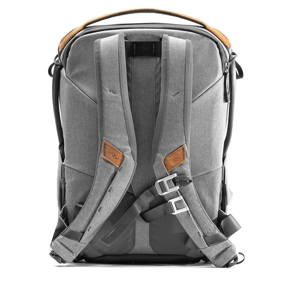 plecak-peak-design-everyday-backpack-20l-v2-do-20-l-szary