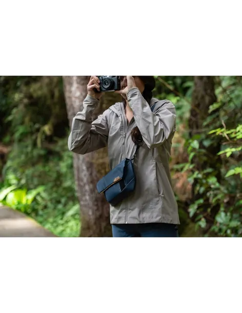 peak-design-field-pouch-midnight-v2-pasek-niebieski-marka-peak-design-model-field-pouch-midnight-v2