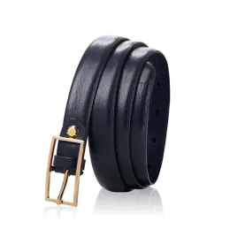 betlewski-pasek-niebieski-kobieta