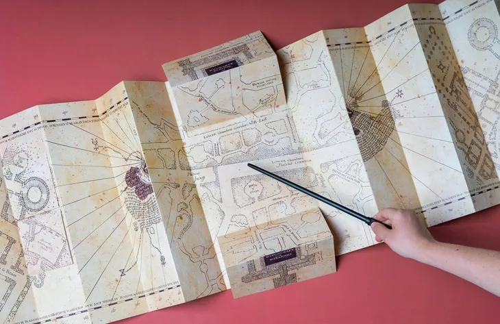 harry-potter-mapa-huncwotow-plakat-filmowy-pergamin-the-marauders-map-typ-plakat
