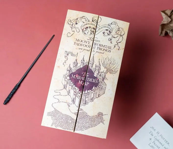 harry-potter-mapa-huncwotow-plakat-filmowy-pergamin-the-marauders-map-wysokosc-produktu-39-5-cm-szerokosc-produktu-174-5-cm
