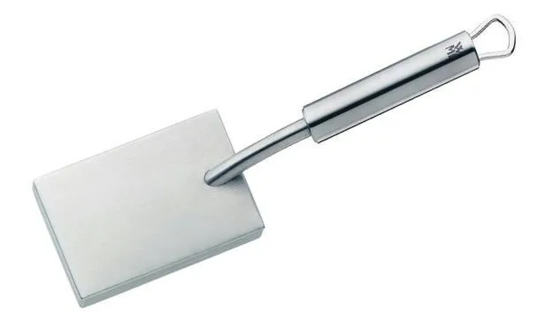 tluczek-do-miesa-wmf-material-czesci-roboczej-stal-nierdzewna