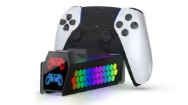 podwojna-stacja-ladujaca-ps5-z-kolorowym-oswietleniem-i-nowoczesnym-designe