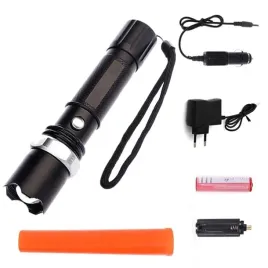 latarka-taktyczna-policyjna-led-zestaw-ladowana