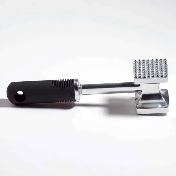 oxo-praska-do-ziemniakow-stal-czarna-good-grips-marka-oxo-kolor-czarny