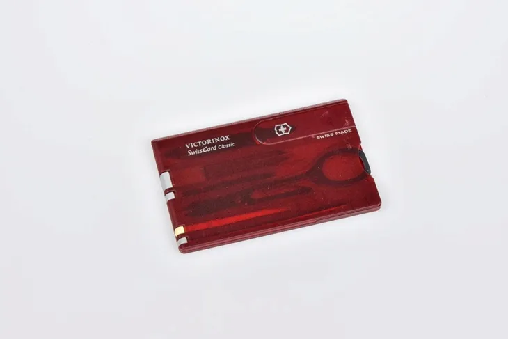 swisscard-victorinox-classic-0-7100-t-10-funkcji-kompakt-liczba-ostrzy-1