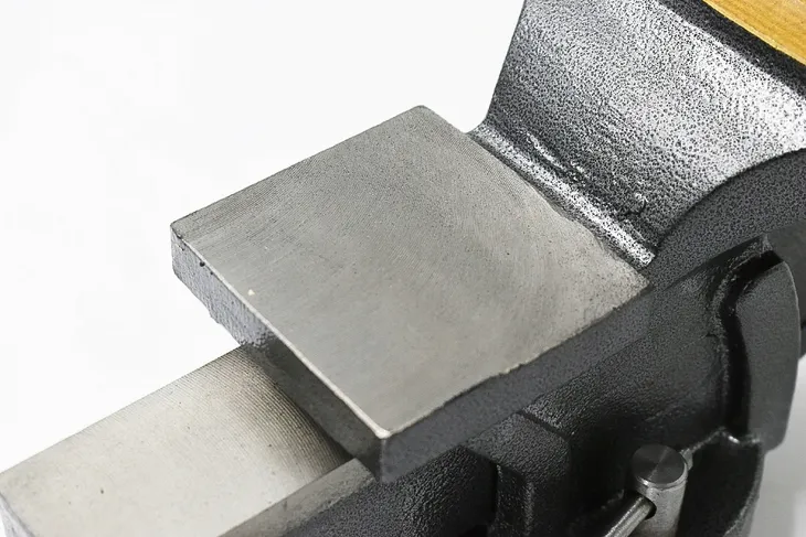 awtools-imadlo-slusarskie-obrotowe-srednie-5-125mm-waga-urzadzenia-7-5-kg