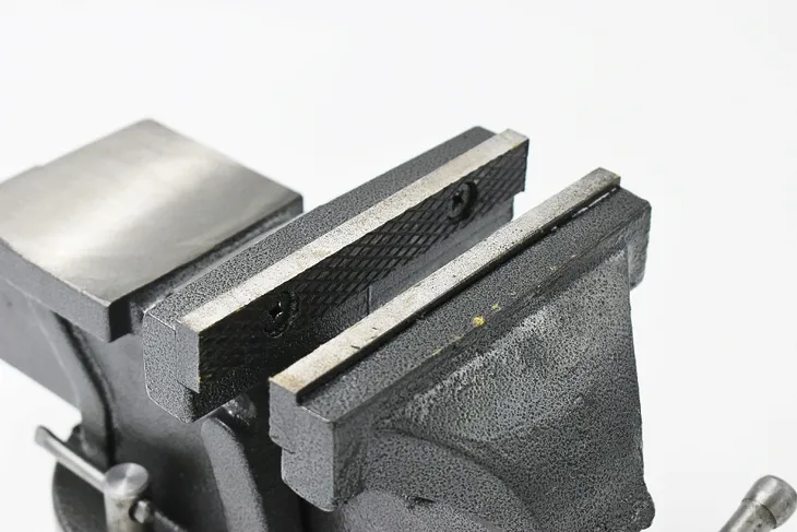 awtools-imadlo-slusarskie-obrotowe-srednie-5-125mm-maksymalny-rozstaw-szczek-125-mm