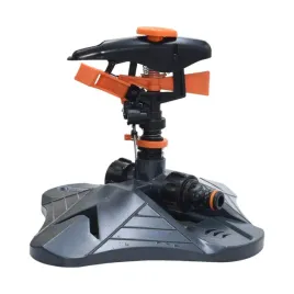 zraszacz-wody-do-trawnika-o-duzej-powierzchni