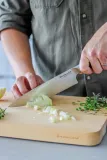 kitchenaid-noz-szefa-20cm-japonska-stal-kuta-z-oslonka-kod-producenta-kog8ifssohoba