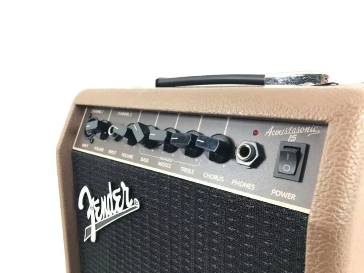 fender-acoustasonic-15w-combo-akustyczne-wzmacniacz-gitarowy-10w-konstrukcja-tranzystorowy-model-tm-15