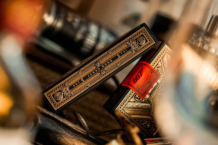 theory11-karty-james-bond-007-liczba-kart-w-talii-52