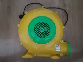 dmuchawa-elektryczna-do-zamkow-i-zjezdzalni-370-w