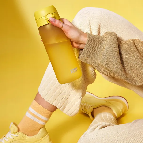 bidon-ion8-750-ml-waga-z-opakowaniem-0-25-kg-cechy-dodatkowe-mozliwosc-mycia-w-zmywarce