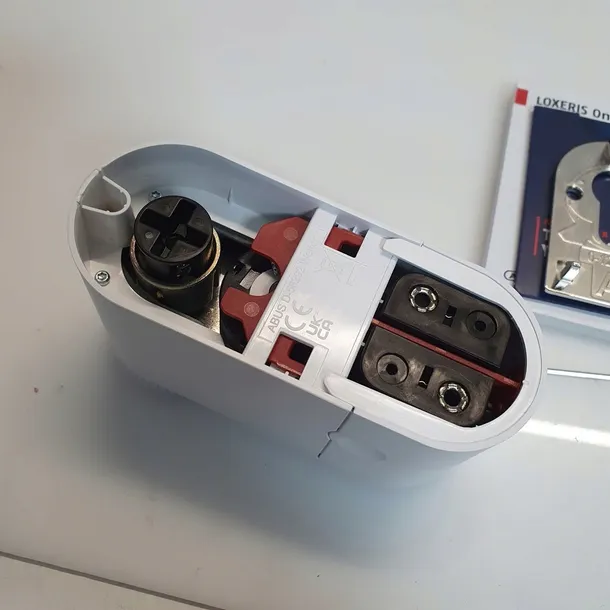 abus-inteligentna-blokada-silnika-loxeris-one-bialy-kod-producenta-abus-loxeris-one-door-lock-drive