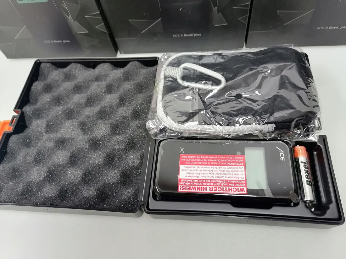 alkomat-elektrochemiczny-ace-2-ii-basic-plus-marka-ace