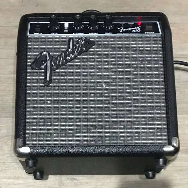 fender-10g-10w-wzmacniacz-do-gitary-elektrycznej-waga-z-opakowaniem-4-8-kg-konstrukcja-tranzystorowy