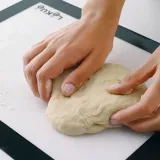 stolnica-lekue-60-x-40-cm-waga-z-opakowaniem-0-2-kg