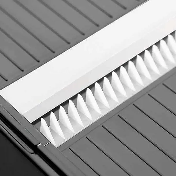 kyocera-krajalnica-julienne-czarna-material-obudowy-tworzywo-sztuczne-marka-kyocera