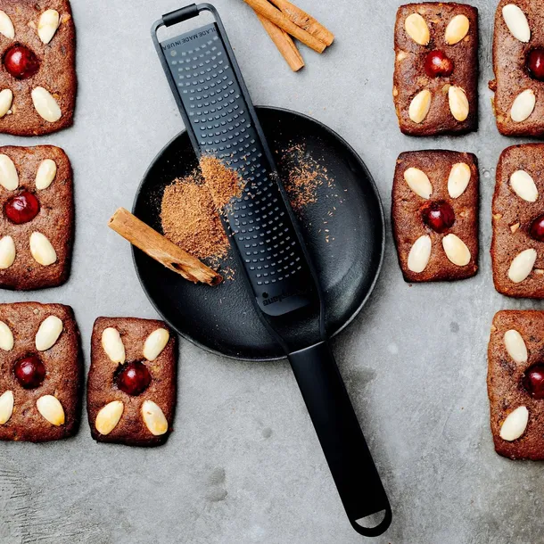 tarka-microplane-43020-material-obudowy-metal