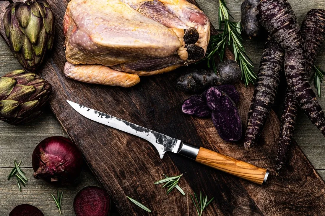 noz-forged-trybownik-drewno-oliwne-pudelko-16-cm-marka-forged