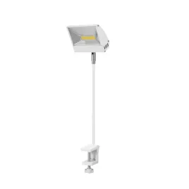 lampa-led-cob-eurolite-kkl-30-4100k-na-targi-wystawy-biala