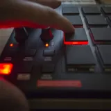 akai-mpd-218-kontroler-perkusyjny-usb-marka-akai