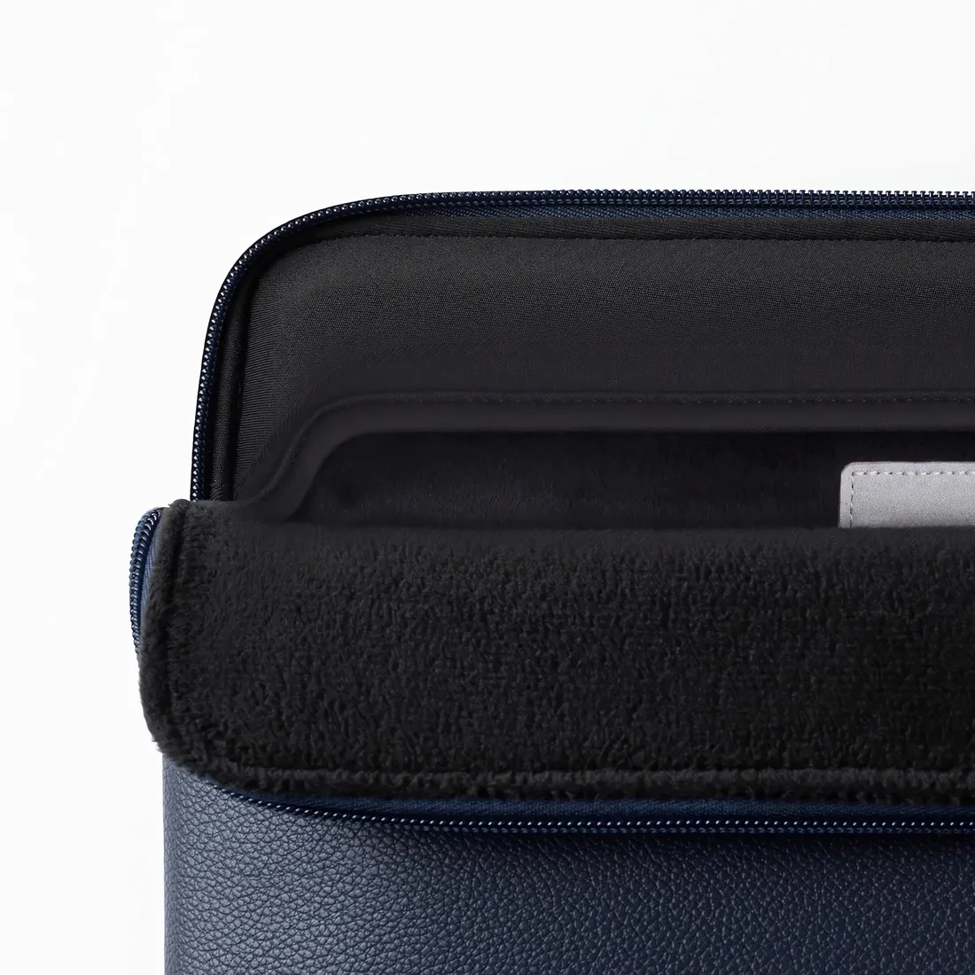 pokrowiec-etui-na-laptopa-tech-protect-13