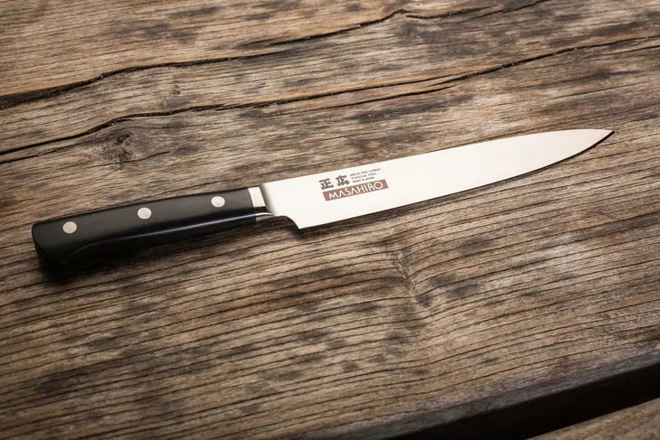 noz-masahiro-mv-h-carving-20-cm-sztywny-mbs-26-precyzyjny-waga-z-opakowaniem-5-kg