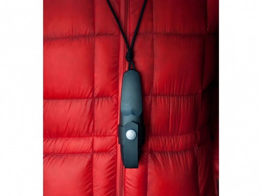 noz-turystyczny-morakniv