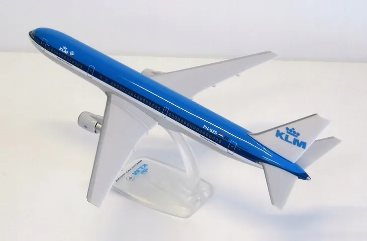 model-boeing-767-300er-klm-ppc-1-200-cena-waga-z-opakowaniem-1-kg
