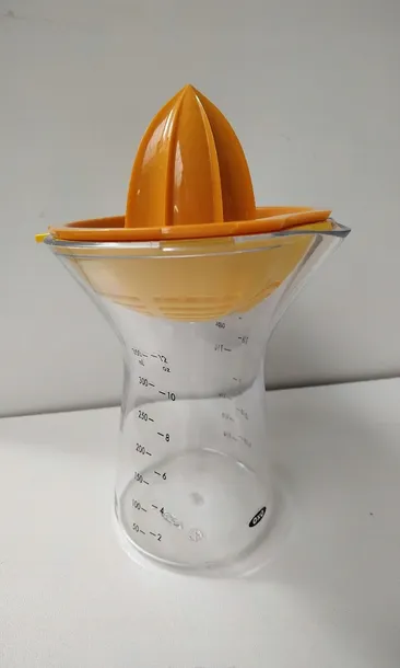 wyciskarka-do-cytrusow-oxo-kod-producenta-11263400