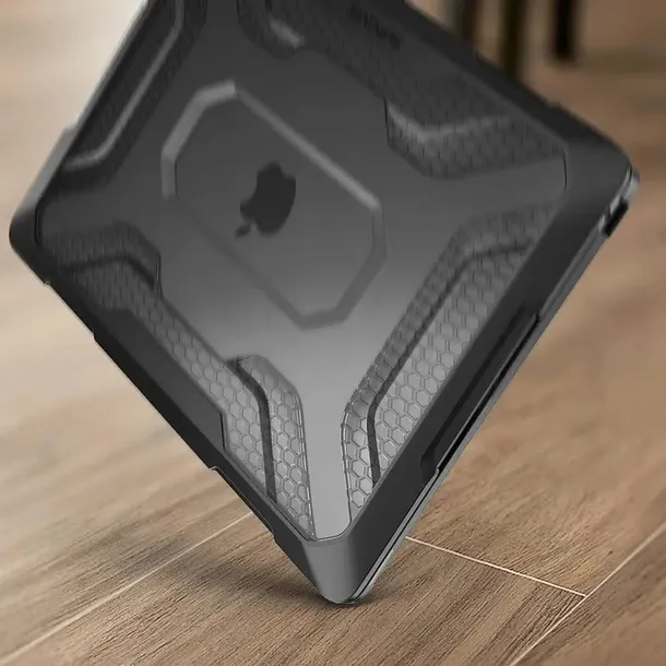 etui-do-macbook-pro-13-2020-supcase-futeral-cover-kolor-czarny