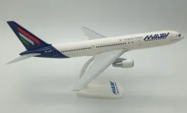 model-samolotu-boeing-767-300-malev-1-200