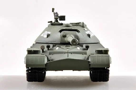 soviet-t-10-heavy-tank-35173-easy-model-1-72-okres-po-ii-wojnie-swiatowej