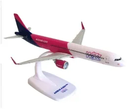 model-samolotu-airbus-a321neo-wizzair-1-200