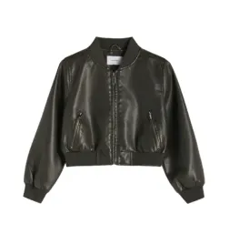 ciemnobrazowa-krotka-kurtka-przejsciowa-fason-bomberka-z-kieszeniami-134